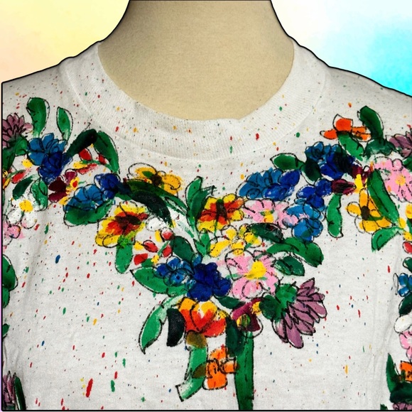 🌈 Amazing Floral Vintage Heart Shirt - Picture 4 of 5